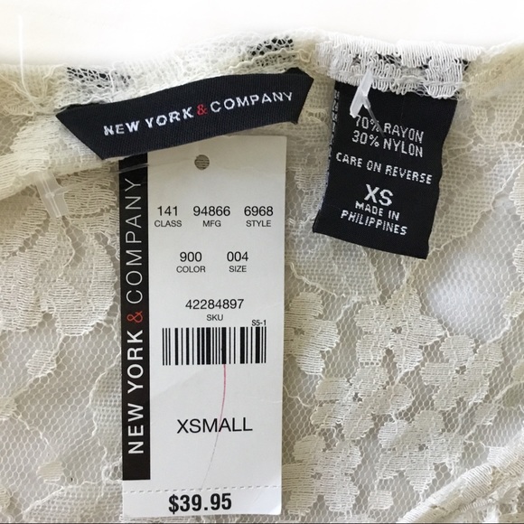NWT New york and company IVORY Lace  Blouse top XS - Picture 4 of 5